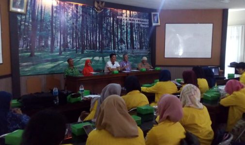 Mahasiswa Studi Gizi FKM UI Laksanakan Presentasi Hasil Praktik Belajar Lapangan di Kecamatan Babakan Madang