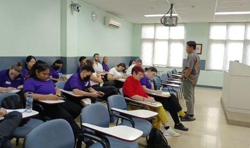 Accepting University of Technology Sydney Student Visit, FPH UI Lecturer Shares Insights on Public Health Services in Indonesia