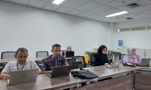 Monitor Capaian Kinerja Triwulan III, FKM UI Gelar Rapat Pimpinan