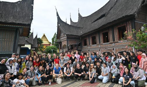 Kembali Selenggarakan Public Health Study Tour, FKM UI Kenalkan Kesehatan Masyarakat di Indonesia kepada 51 Mahasiswa Australia