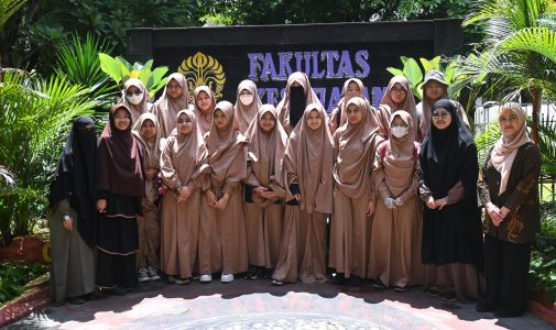 Terima Kunjungan dari SMA Akhwat Nabawi Islamic School, FKM UI Kenalkan Program Sarjana