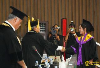 A Total of 98 Graduates from the FPH UI Undergraduate Study Program Took Part in the 2023/2024 Odd Semester UI Graduation